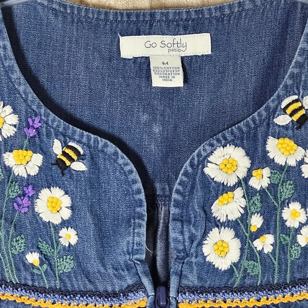 Go Softly Denim Patio Dress Mumu Kaftan Full Zip Embroidered Daisy Bee Blue - M - Picture 5 of 8